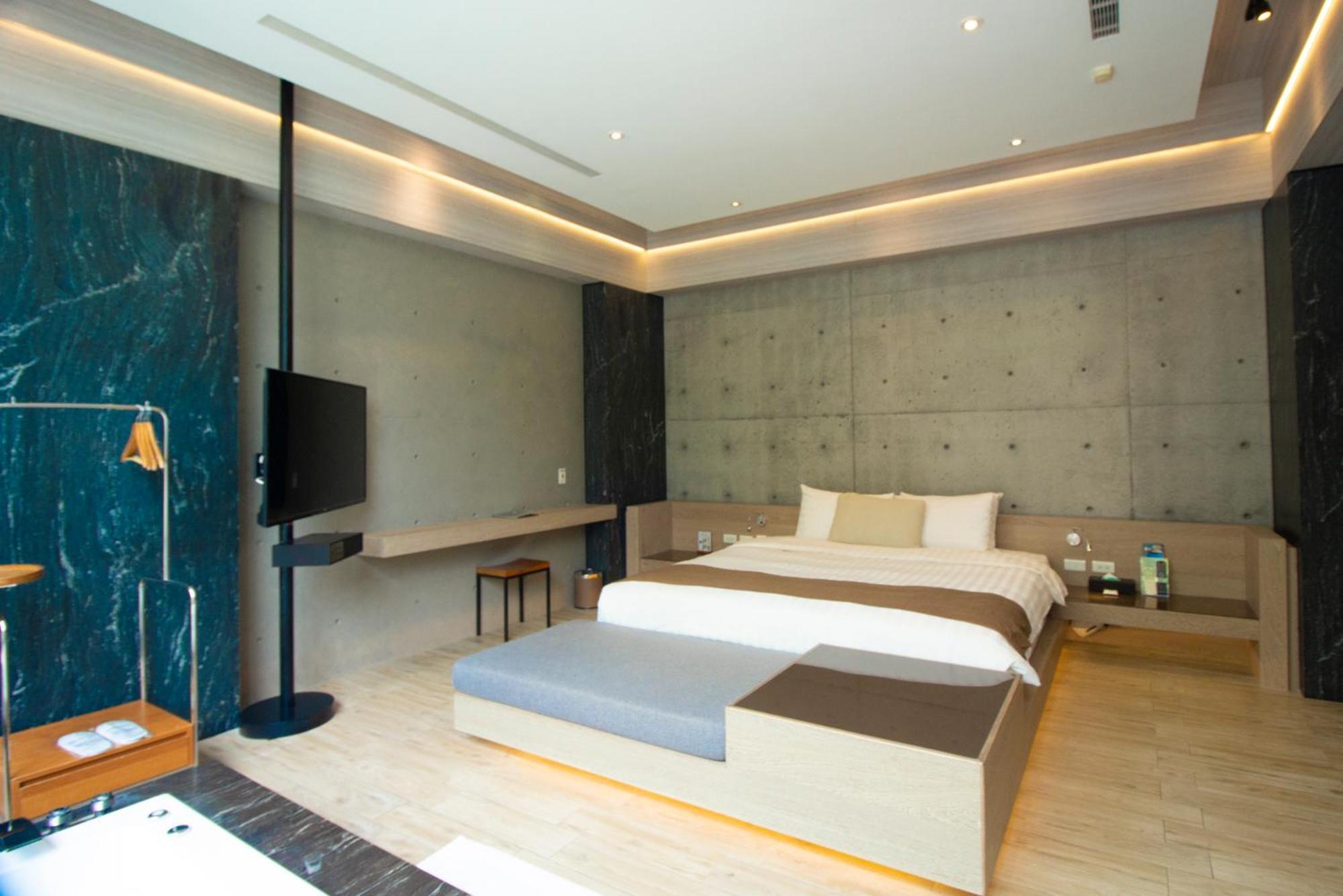 H Villa Inn Tainan Exterior foto