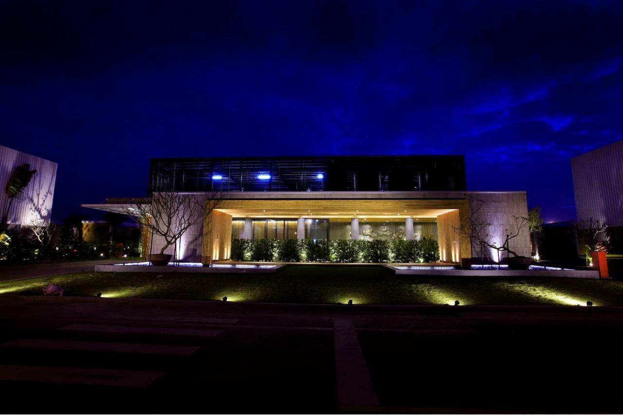H Villa Inn Tainan Exterior foto